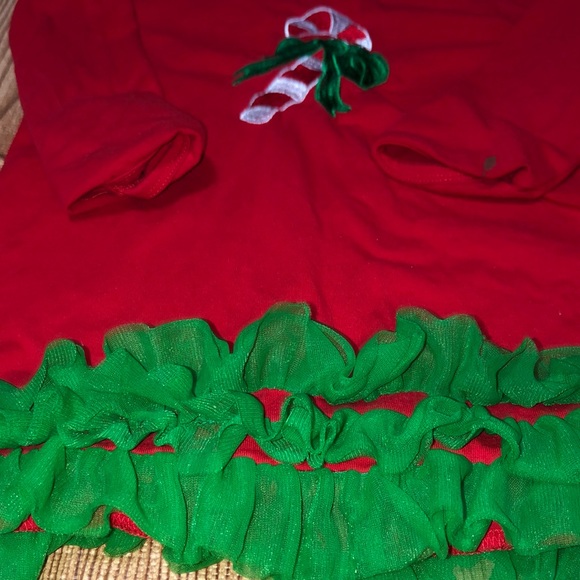 Cute Christmas Dress small stain size4T - Picture 2 of 4